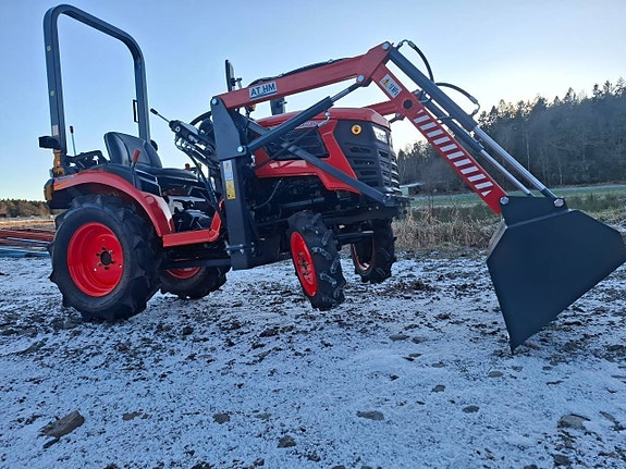 Kompakttraktor Hinomoto HM-3030 4WD Frontlastare 2 of 12