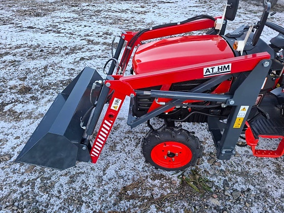 Kompakttraktor Hinomoto HM-3030 4WD Frontlastare 4 of 12