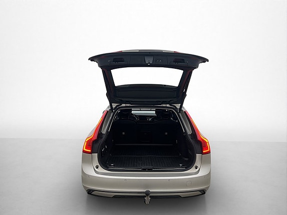 Volvo V90 30 of 30