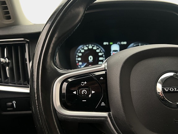 Volvo V90 16 of 30