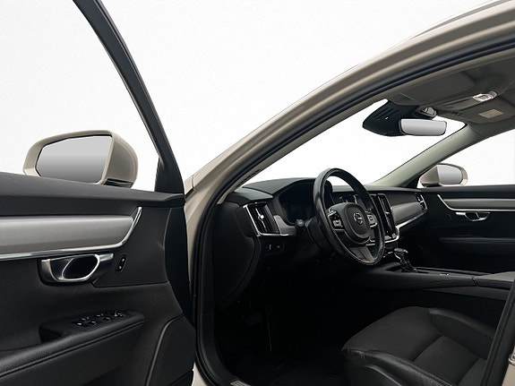 Volvo V90 11 of 30