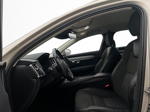 Volvo V90 12 of 30