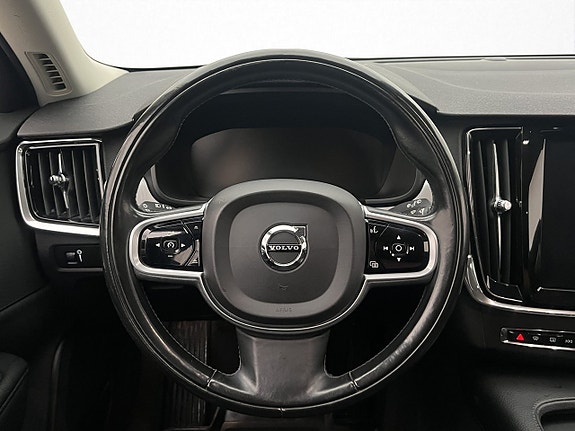 Volvo V90 14 of 30