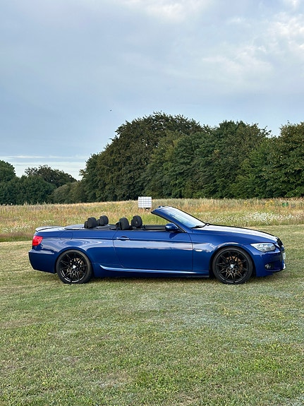 BMW 320d 3 of 5
