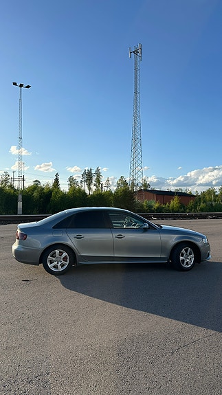 Audi A4 4 of 5
