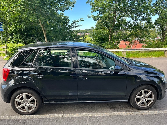 Volkswagen Polo 2 of 5