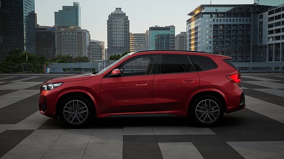 BMW X1 4 of 5