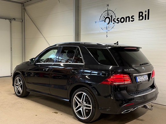 Mercedes-Benz GLE250 d 4 of 24