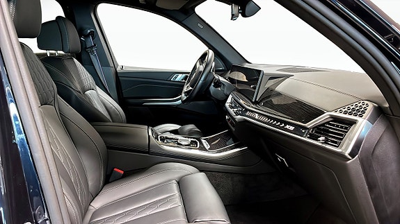 BMW X5 3 of 5