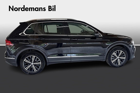Volkswagen Tiguan 4 of 5