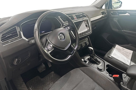 Volkswagen Tiguan 5 of 5