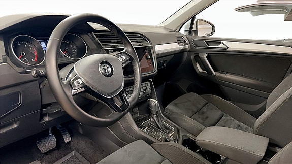 Volkswagen Tiguan 7 of 16