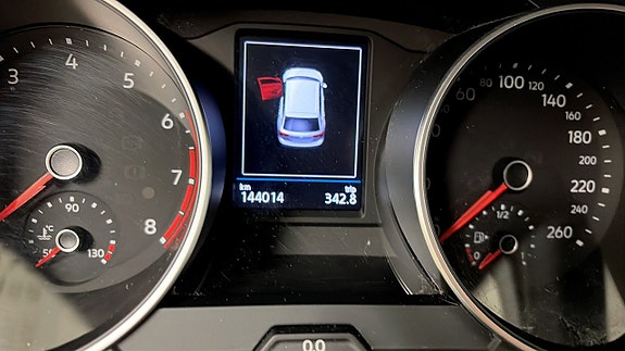 Volkswagen Tiguan 15 of 16