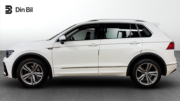 Volkswagen Tiguan 2 of 16