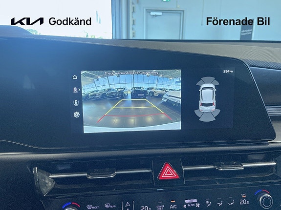 Kia Niro 9 of 16