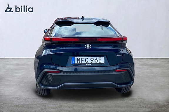 Toyota C-HR 5 of 5