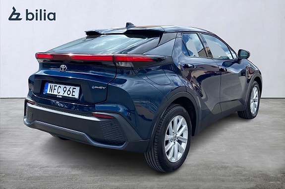 Toyota C-HR 18 of 20