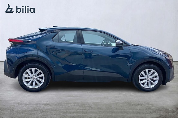 Toyota C-HR 17 of 20