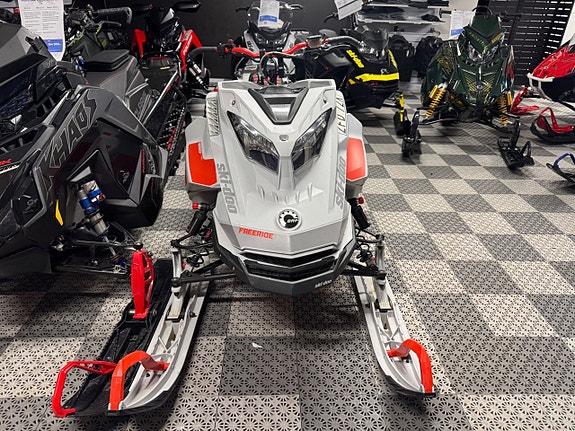 Ski-Doo FREERIDE 850 E-TEC ELSTART 146 3 of 9