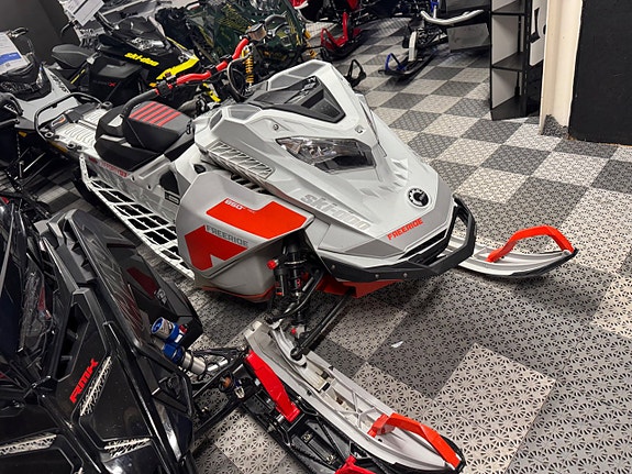 Ski-Doo FREERIDE 850 E-TEC ELSTART 146 4 of 9