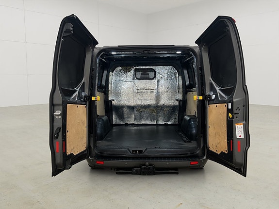 Ford Transit Custom 20 of 30