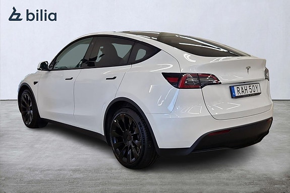 Tesla Model Y 2 of 5