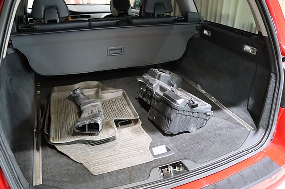 Volvo V70 10 of 27