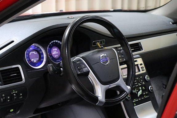 Volvo V70 15 of 27
