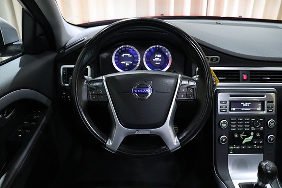 Volvo V70 20 of 27