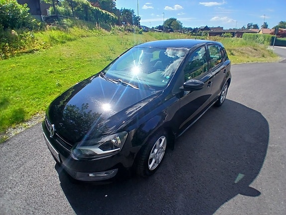 Volkswagen Polo 2 of 5