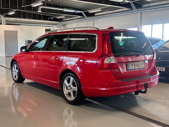 Volvo V70 4 of 8