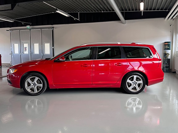 Volvo V70 3 of 8