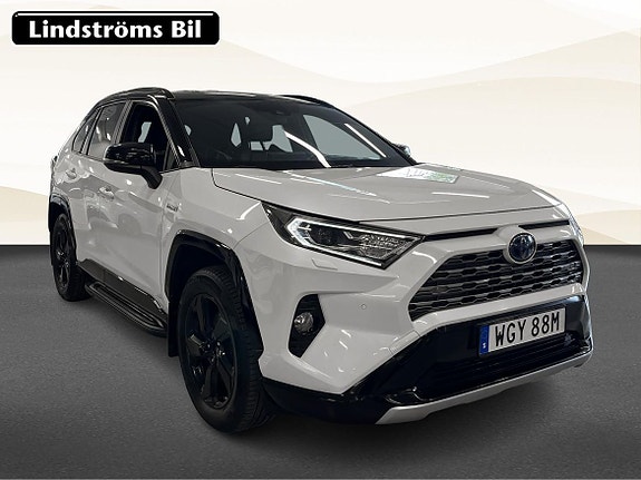 Toyota RAV4 3 of 5