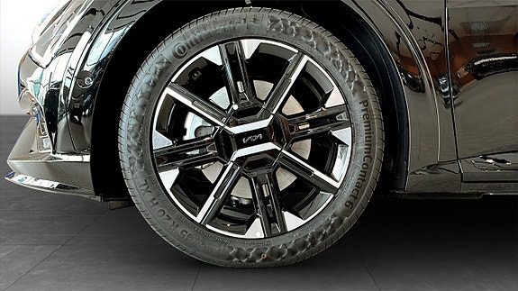 Kia EV6 9 of 18