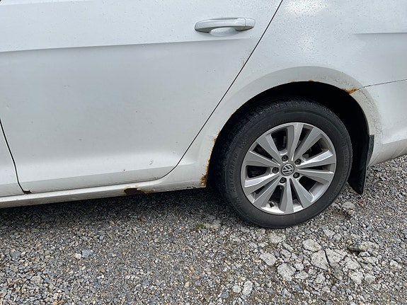 Volkswagen Golf VII 4 of 13