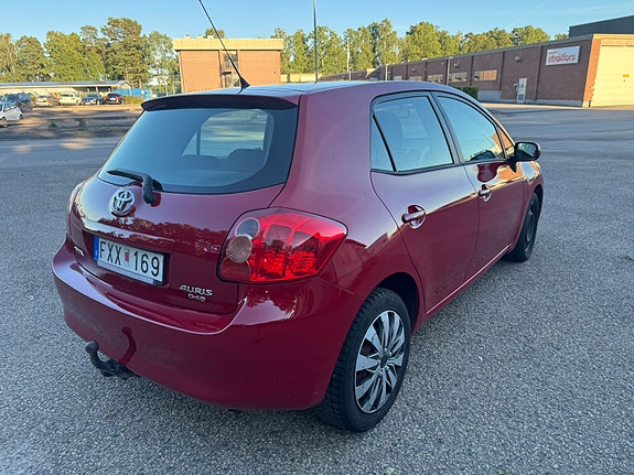 Toyota Auris 3 of 10