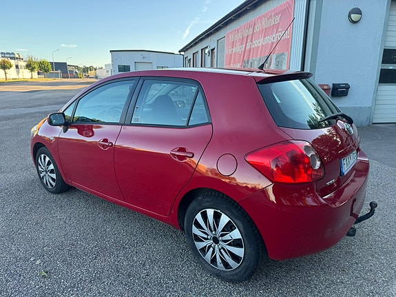 Toyota Auris 4 of 10