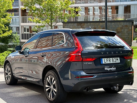 Volvo XC60 3 of 20