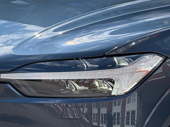 Volvo XC60 9 of 20