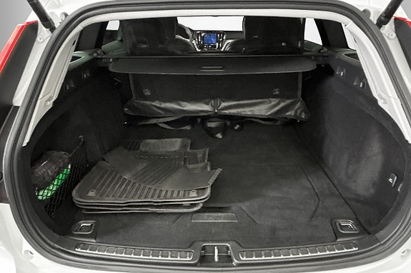 Volvo V60 7 of 12