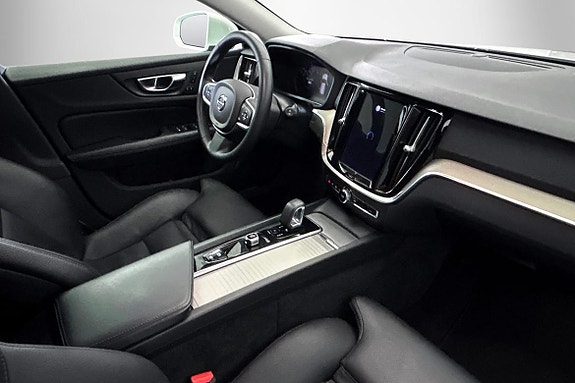 Volvo V60 4 of 12
