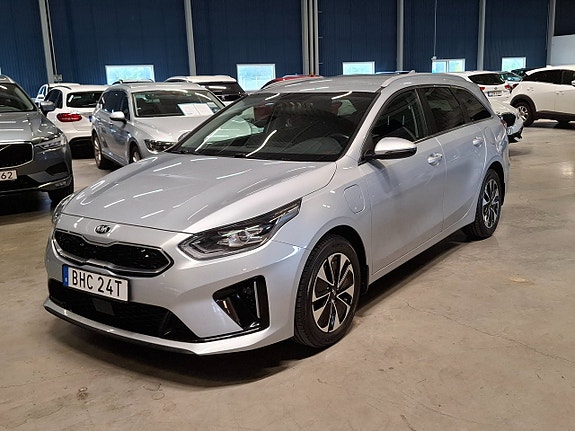 Kia Ceed 3 of 5