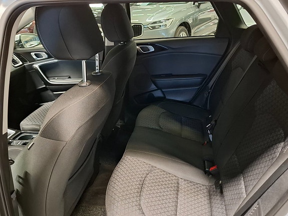 Kia Ceed 25 of 30