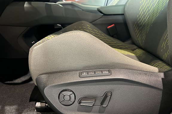 Cupra Raval 19 of 22