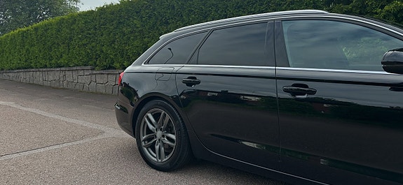 Audi A6 4 of 12
