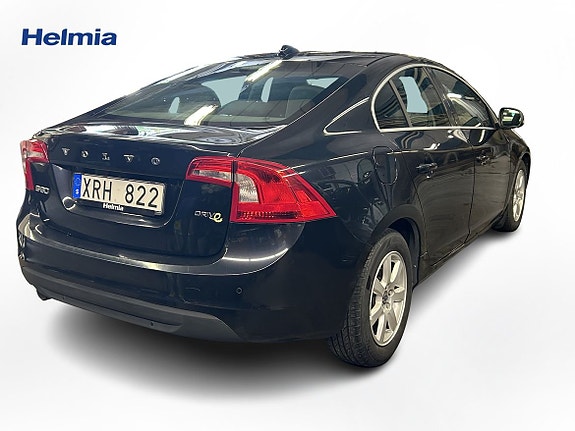 Volvo S60 4 of 5