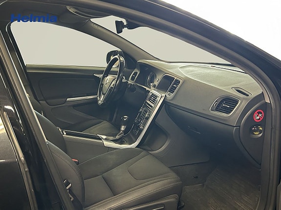 Volvo S60 7 of 9
