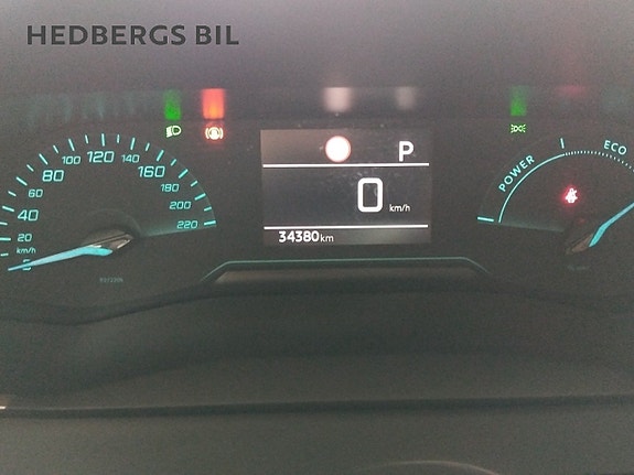 Peugeot 208 10 of 16