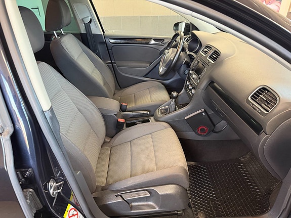 Volkswagen Golf VI 10 of 15