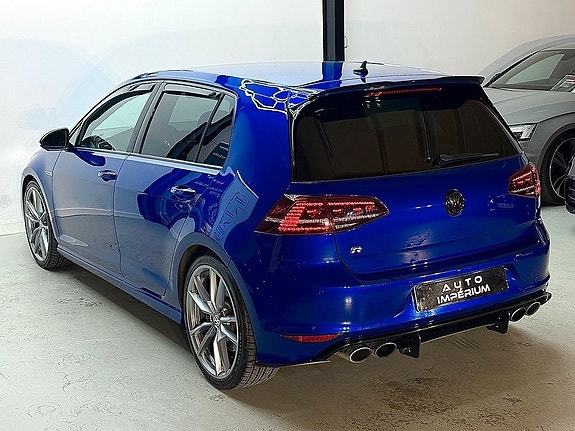 Volkswagen Golf VII 3 of 22
